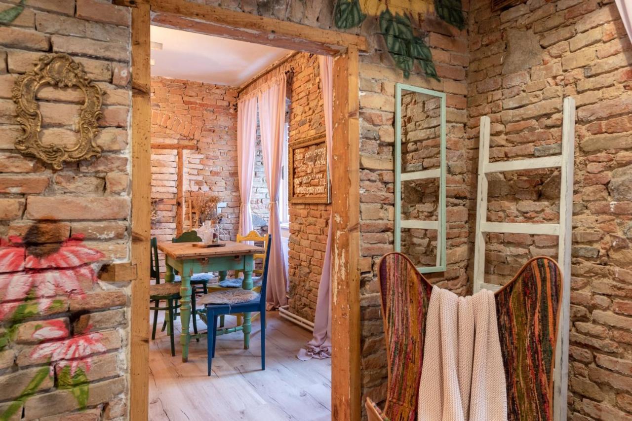 Accommodation At The Folklore Apartment Bratislava Exterior photo
